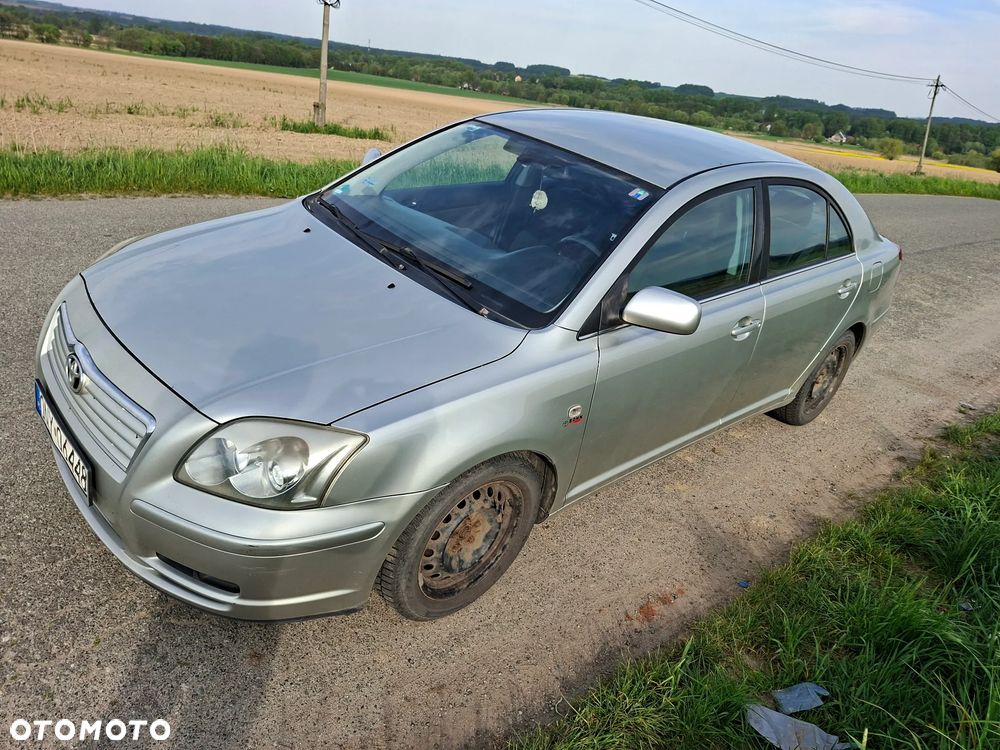 Toyota Avensis 1.8 VVT-i Luna - 21