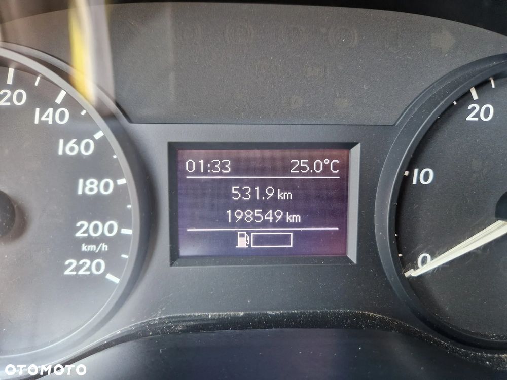Mercedes-Benz VITO - 29