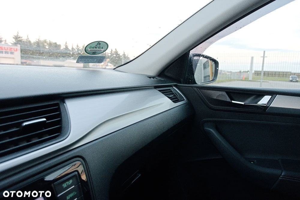 Skoda RAPID 1.6 TDI DPF Ambition - 40