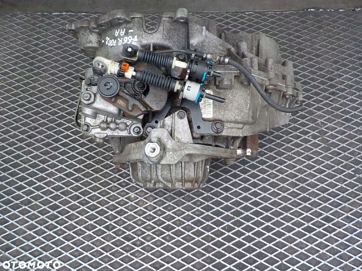 VOLVO S40 V50 2.5 D5 SKRZYNIA BIEGÓW 766R-7002-AA - 2