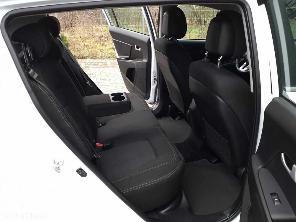 Kia Sportage 1.6 GDI XL 2WD - 11