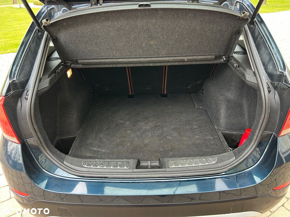 BMW X1 xDrive18d xLine - 17