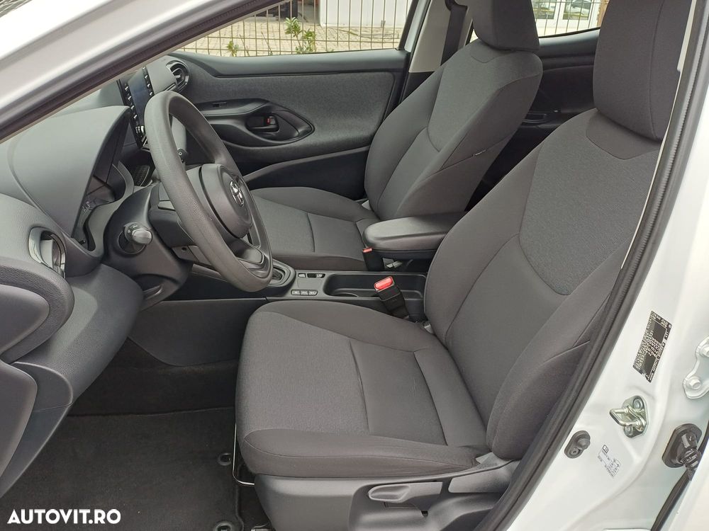 Toyota Yaris 1.5 L VVT-iE Multidrive S Active - 9