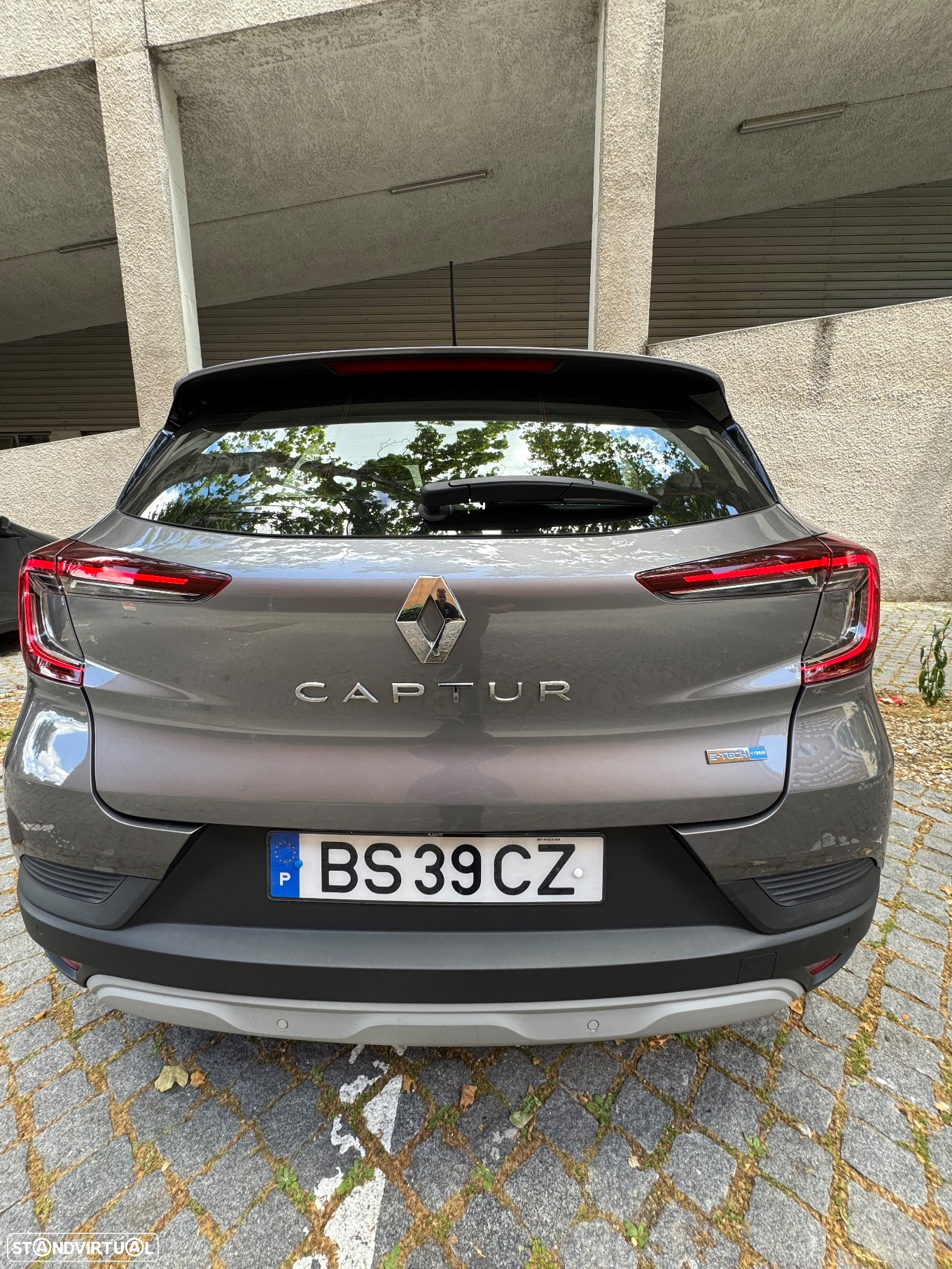 Renault Captur 1.6 E-Tech Intens - 2
