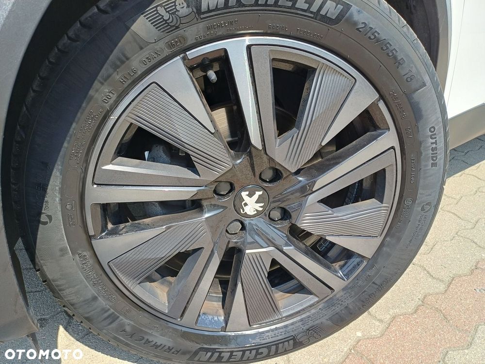 Peugeot 2008 - 9