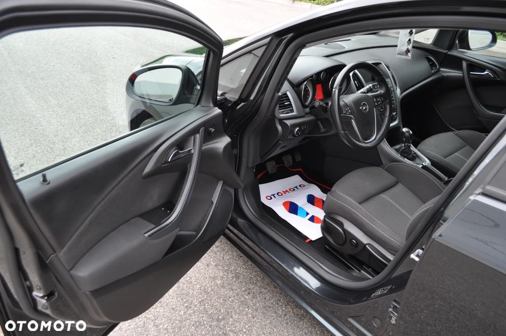 Opel Astra 1.4 Turbo Exklusiv - 12