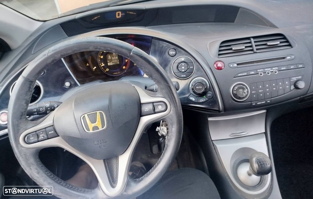 Honda Civic 1.4 Comfort - 4
