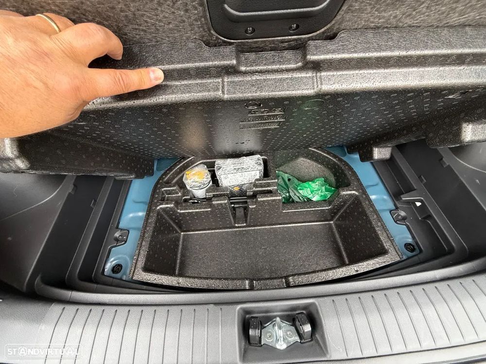 Hyundai Kauai EV 39 kWh Premium - 16