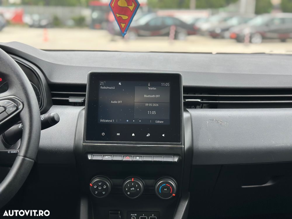Renault Clio - 17