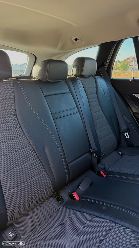 Mercedes-Benz E 300 - 6