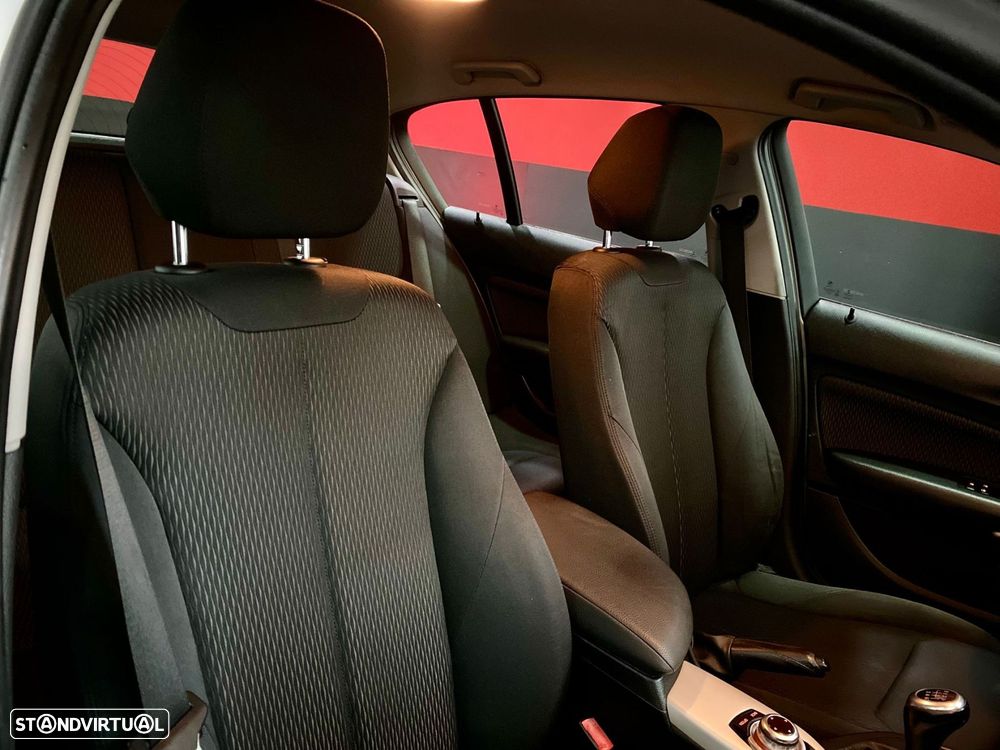 BMW 116 d Sport Line - 22