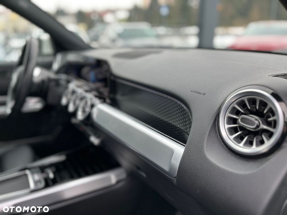 Mercedes-Benz EQB 250 70.5kWh Progressive 7os - 23