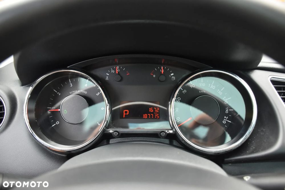 Peugeot 3008 155 THP Automatik Allure - 25