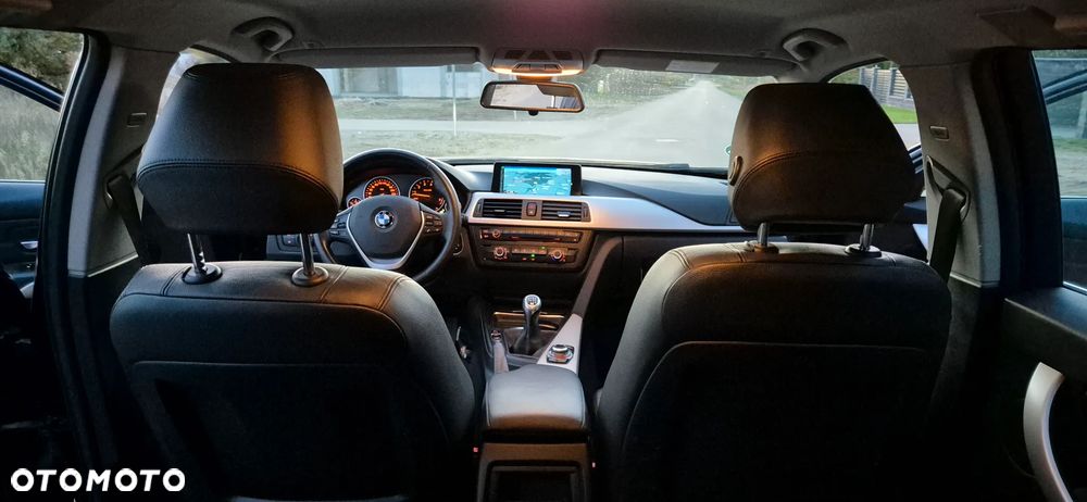 BMW Seria 3 - 16