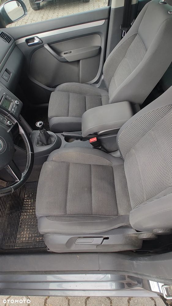 Volkswagen Touran 1.9 TDI Highline - 7