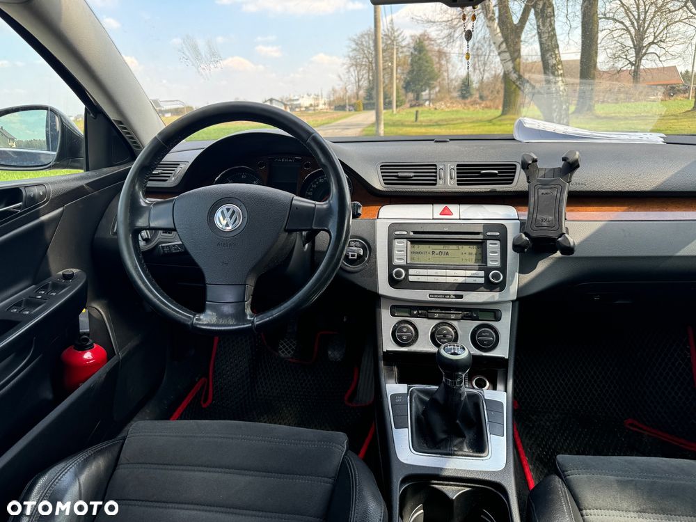 Volkswagen Passat 2.0 TDI Highline - 15