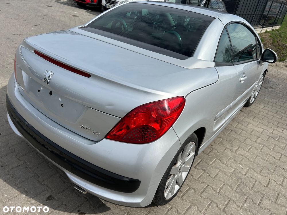 Peugeot 207 - 32