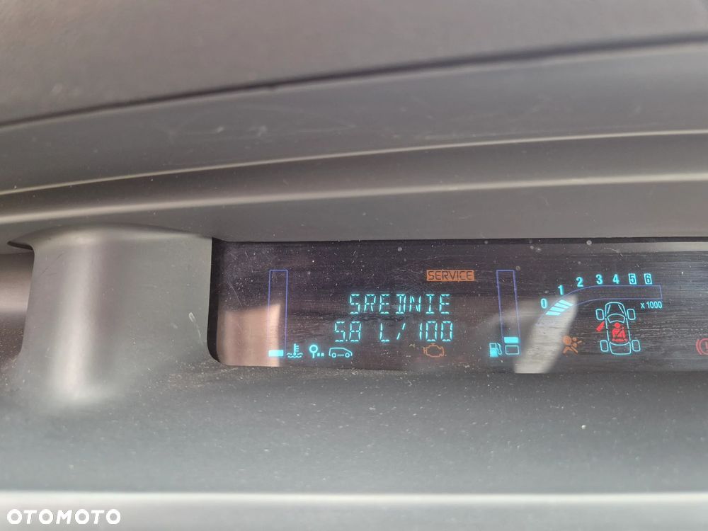 Renault Scenic 1.9 dCi Alize - 9