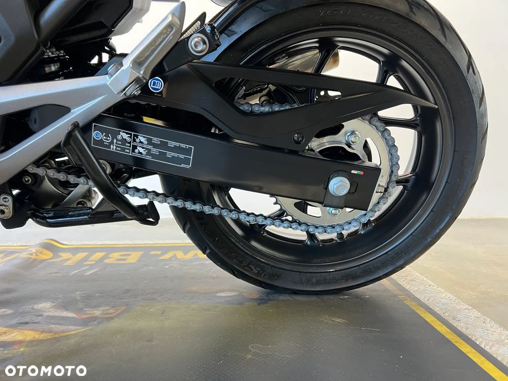 Honda NC - 16