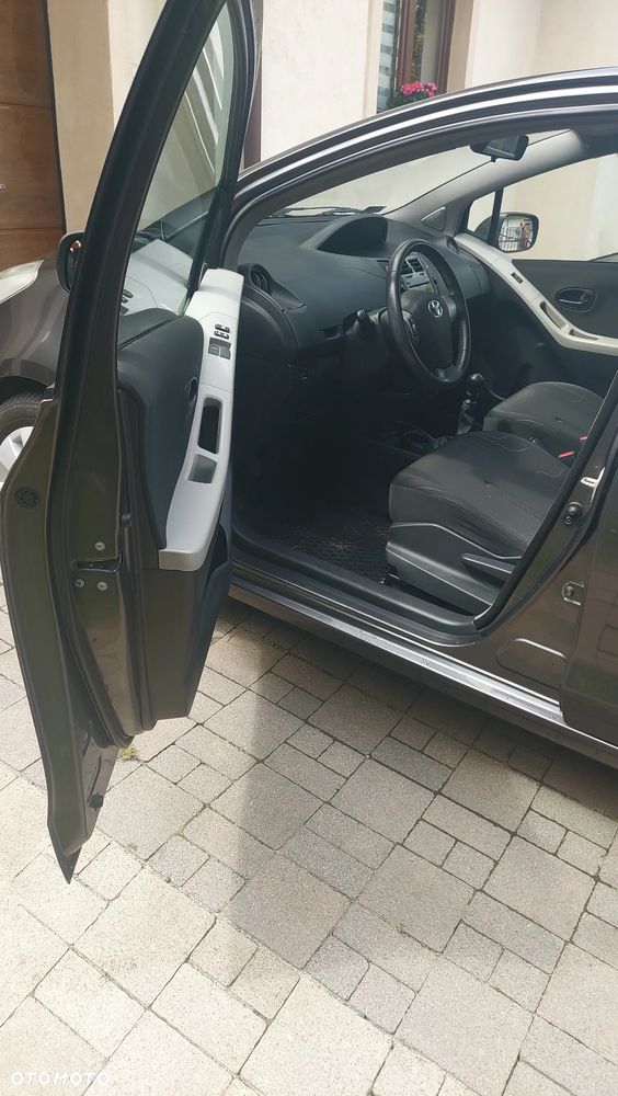 Toyota Yaris 1.33 Luna - 9