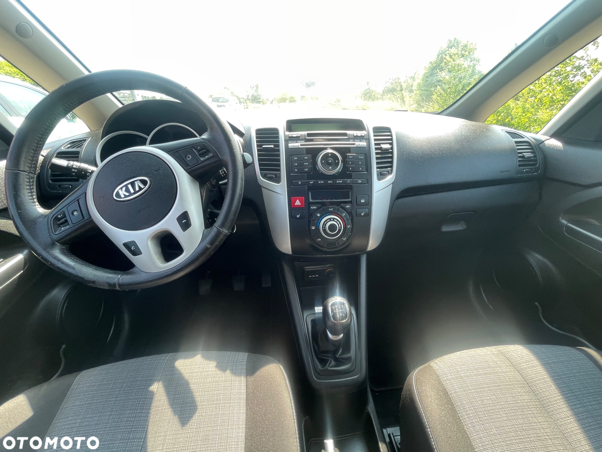 Kia Venga 1.4 Business Line - 13