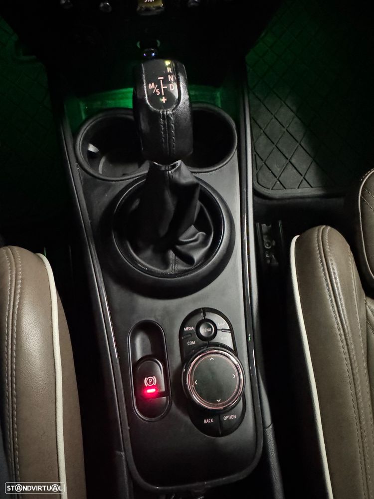 MINI Countryman Cooper SE ALL4 Auto - 41