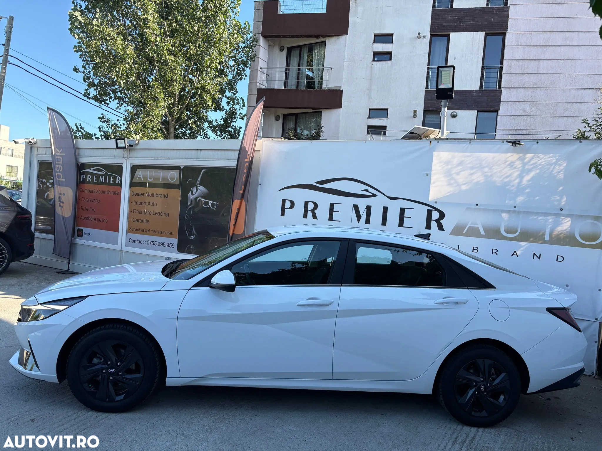 Hyundai Elantra 1.6 l 123 CP CVT Exclusive - 2