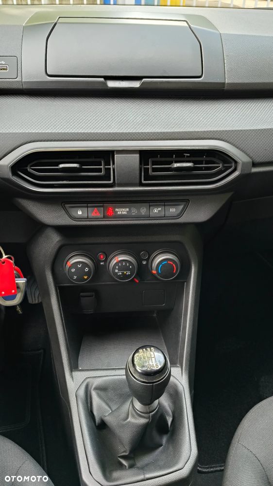 Dacia Sandero TCe 90 Comfort - 26