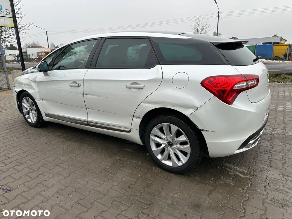 Citroën DS5 e-HDi 115 EGS6 SoChic - 5