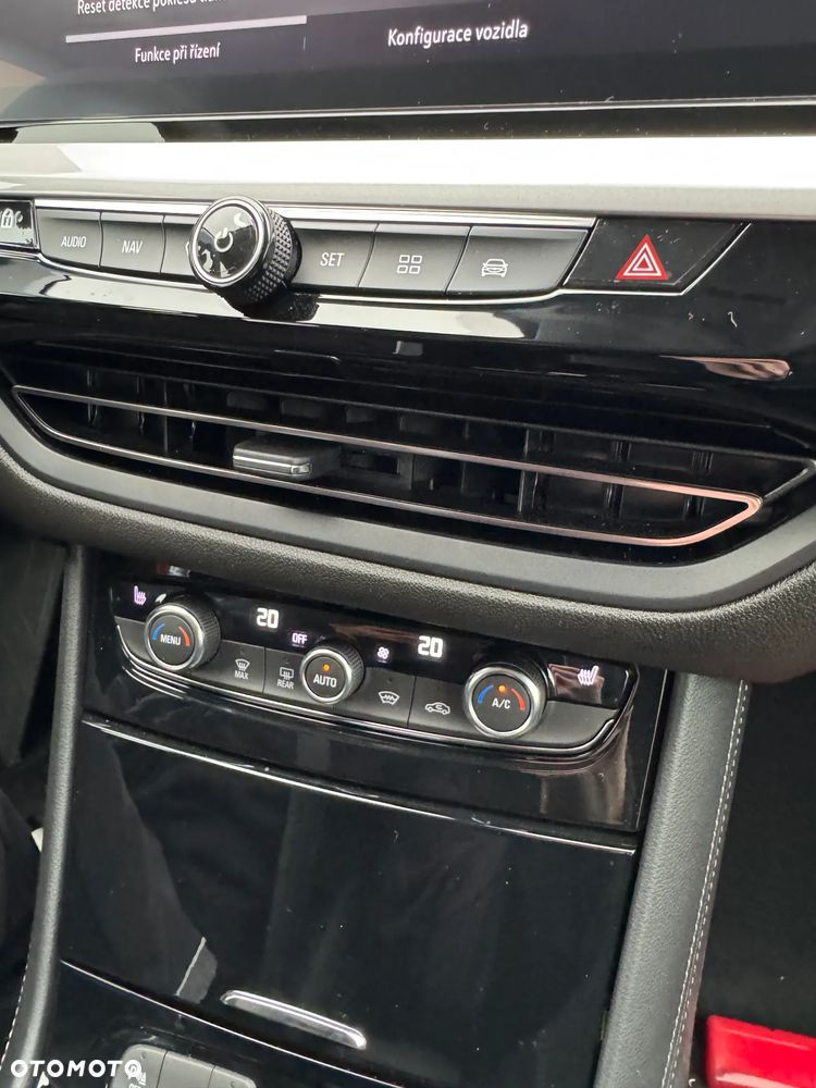 Opel Grandland 1.2 T GS Line S&S - 15