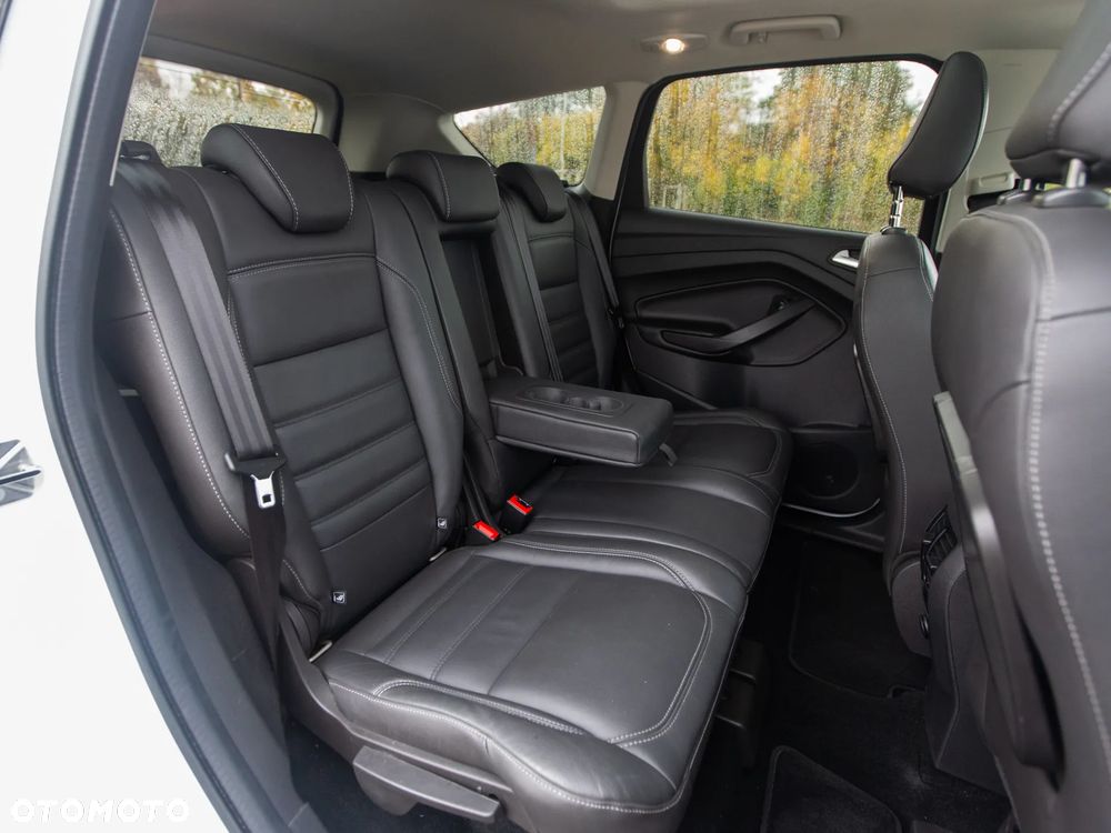 Ford Kuga 2.0 TDCi 4x4 Titanium - 22