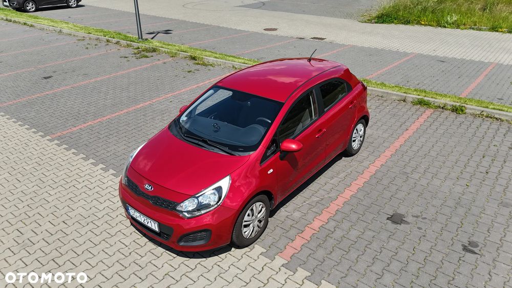 Kia Rio 1.2 L - 22