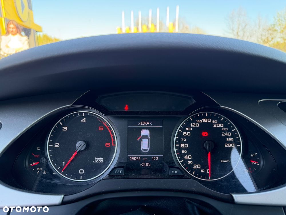 Audi A4 Avant 2.0 TDI Quattro - 9