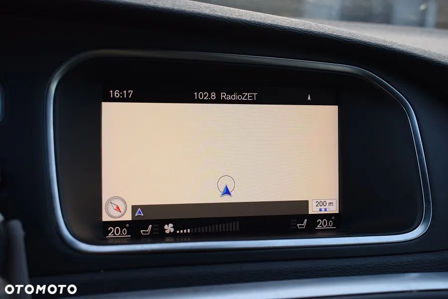 Volvo V40 D3 Momentum - 13