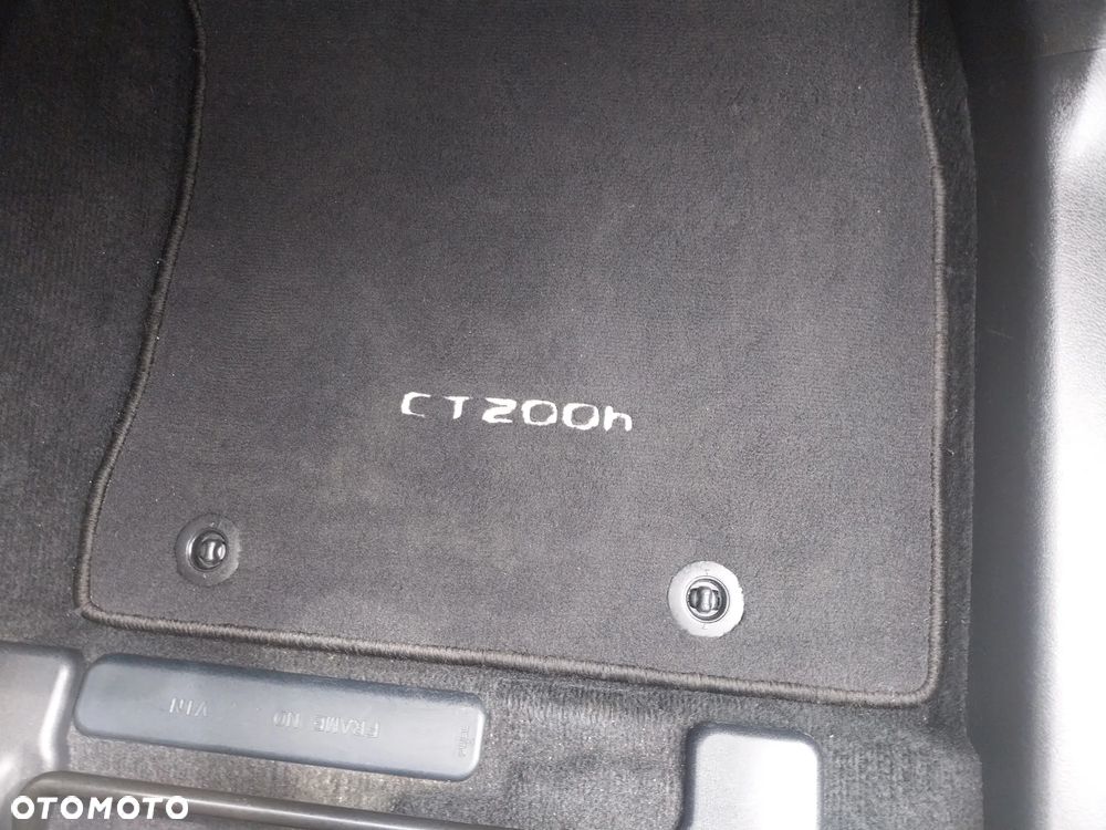Lexus CT 200h Business Edition - 16