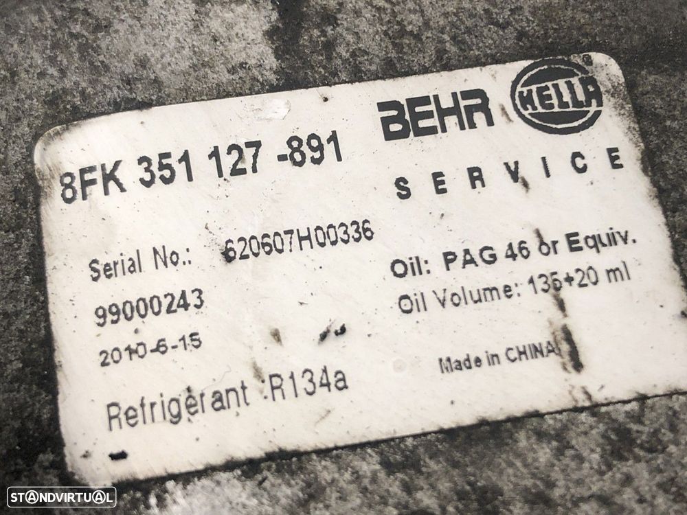 Compressor de ar condicionado VW POLO (6N2) 1.4 10.99 - 09.01 Usado REF. 8FK 351... - 5