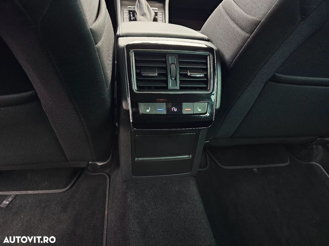 Skoda Superb 2.0 TDI DSG Ambition - 17