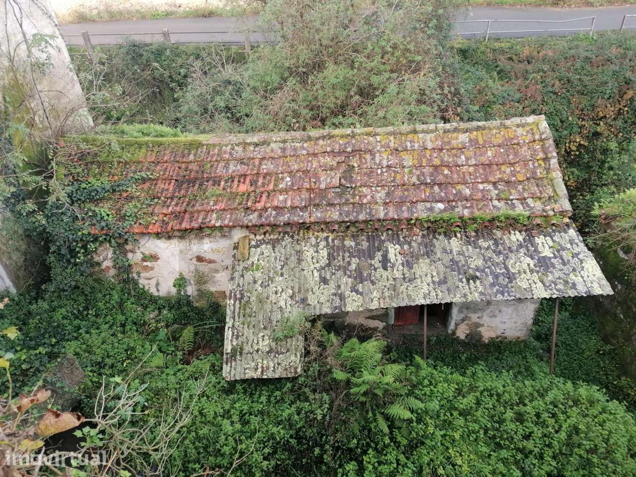 Imóveis compostos de 3 artigos urbanos com uma frente de rio. - Grande imagem: 5/24