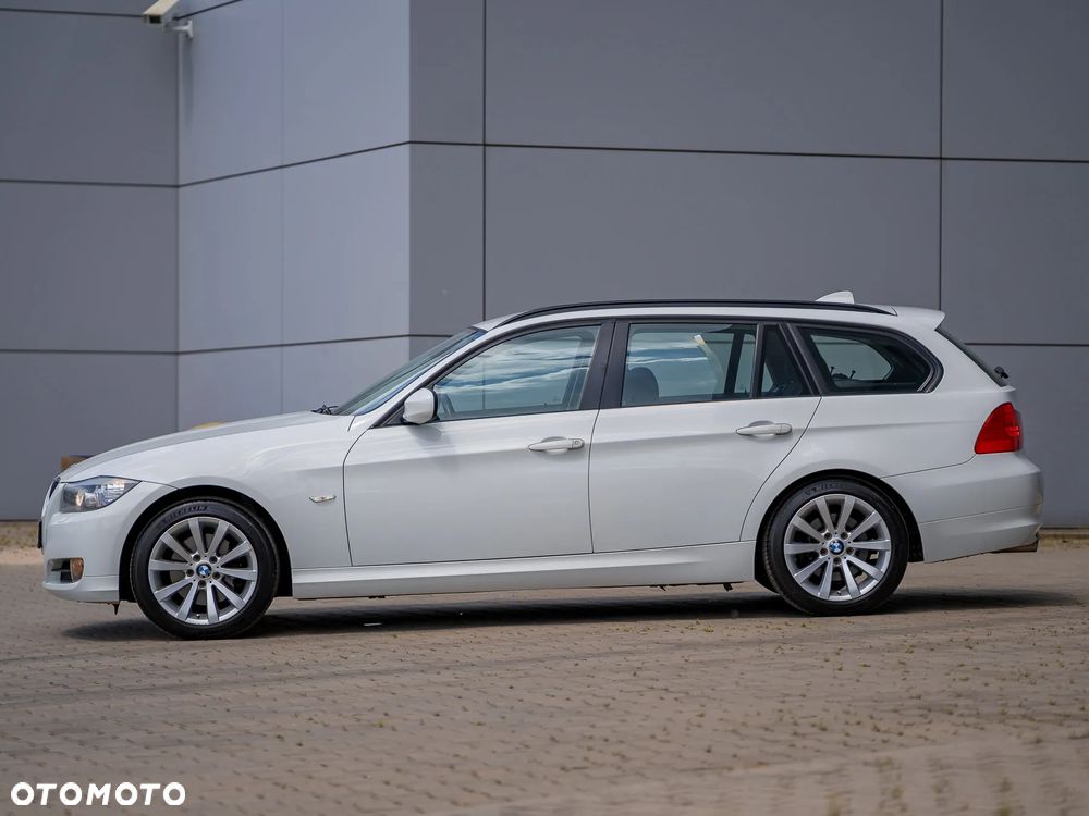 BMW Seria 3 318d DPF Edition Lifestyle - 10