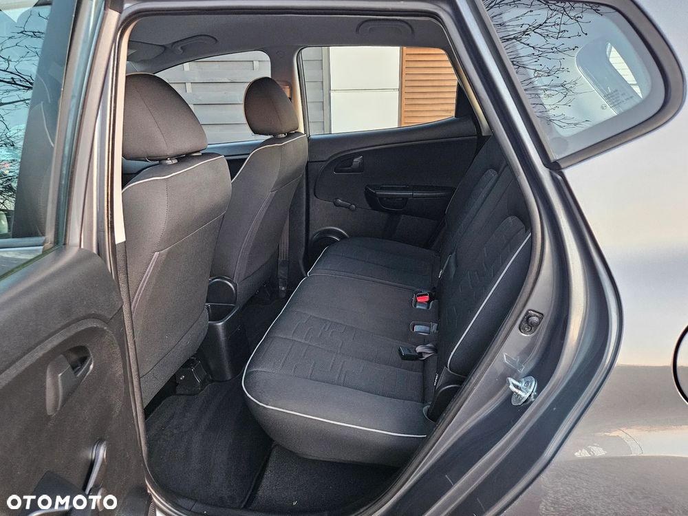 Kia Venga 1.4 CVVT Vision - 13