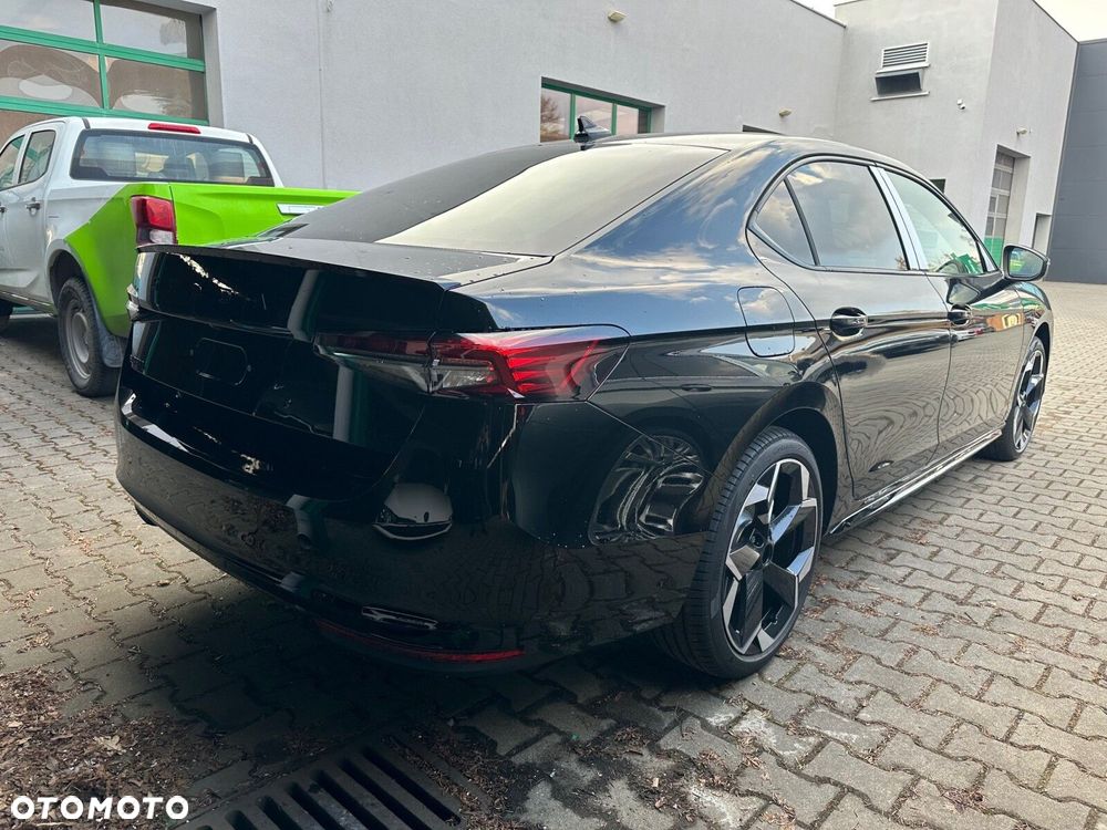 Skoda Superb 2.0 TDI SCR 4x4 Sportline DSG - 3
