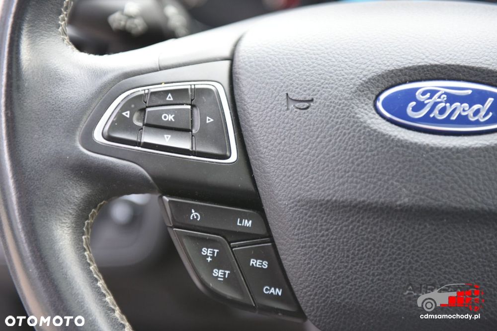 Ford Kuga - 32