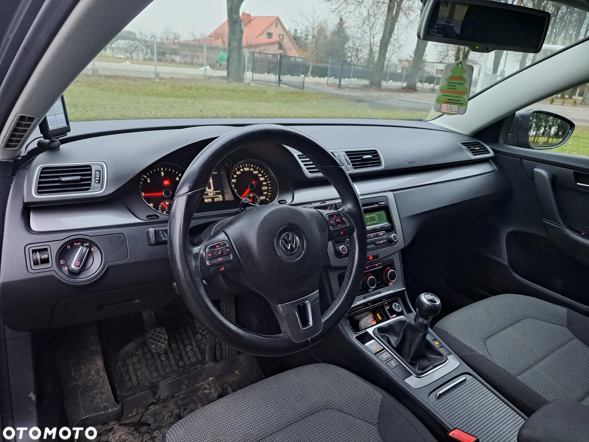 Volkswagen Passat 2.0 TDI Comfortline - 11