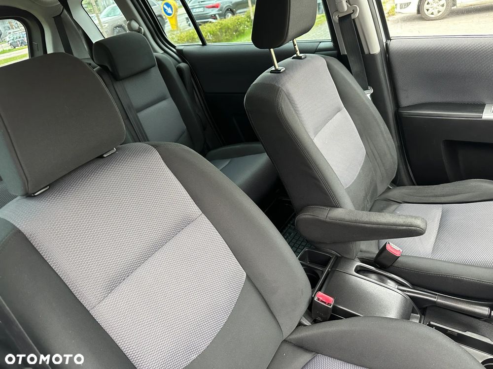 Mazda 5 2.0 CD DPF Active - 14