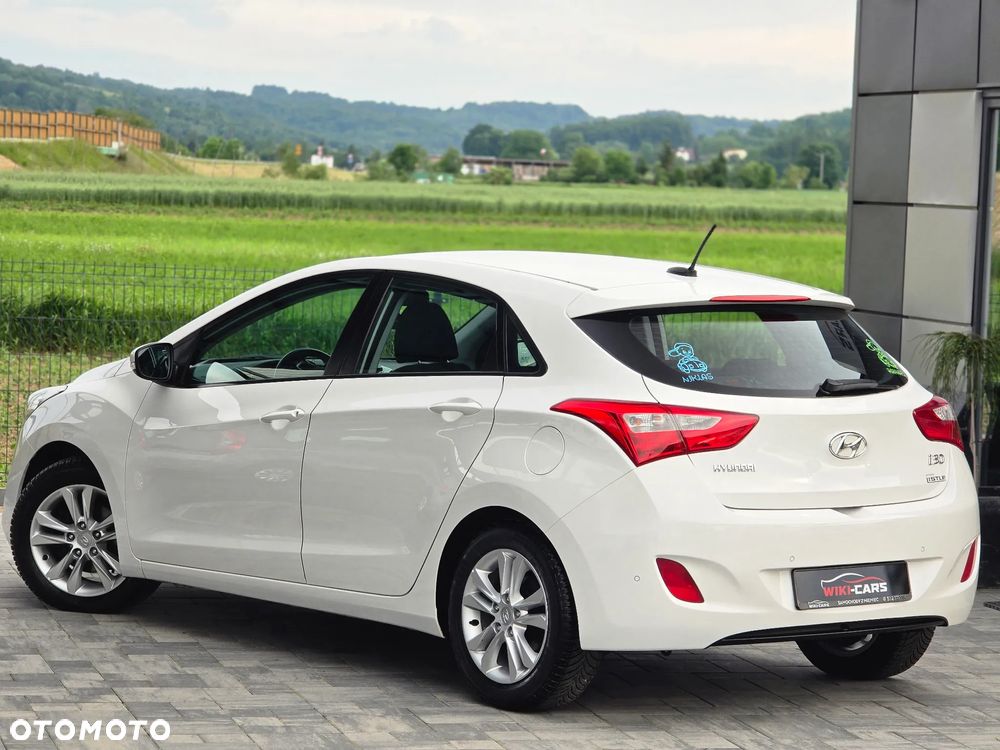 Hyundai i30 1.4 Fifa World Cup Edition - 13