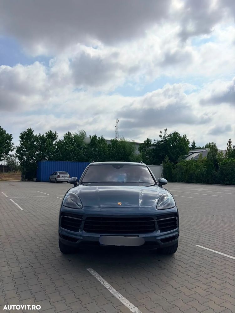 Porsche Cayenne Standard - 2