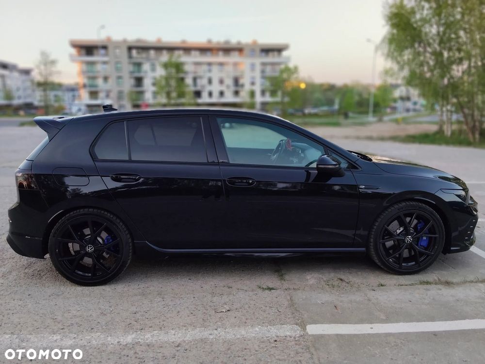 Volkswagen Golf - 2