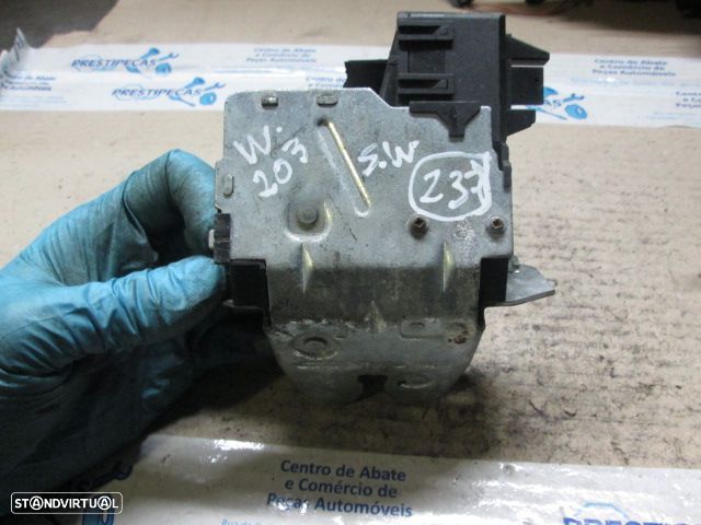 Fecho A2037400235 MERCEDES W203 2004 MALA MERCEDES C220cdi SPORTCOUPE CL203 W203 2003 2.2CDI 143CV 3P CINZA 3 PINOS - 1