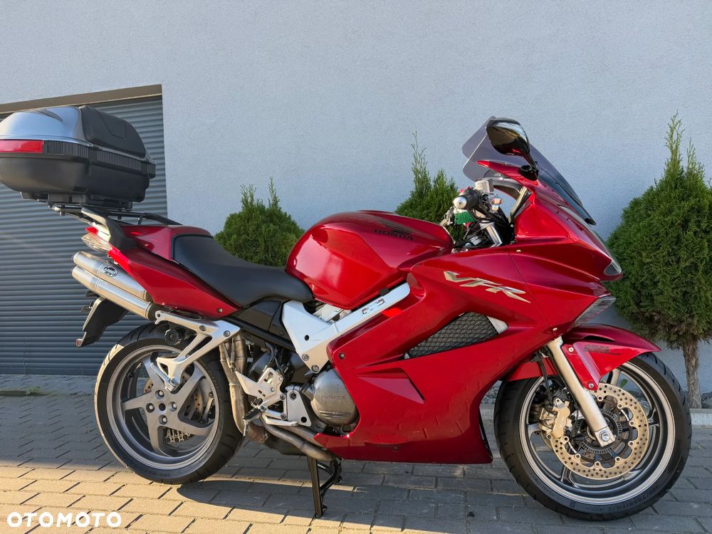 Honda VFR - 2
