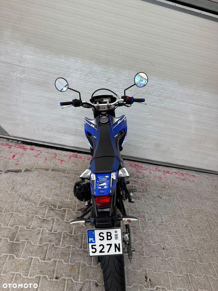 Yamaha WR - 33